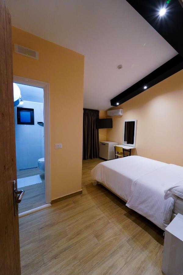 Sr99 Hotel Tirana Exterior foto